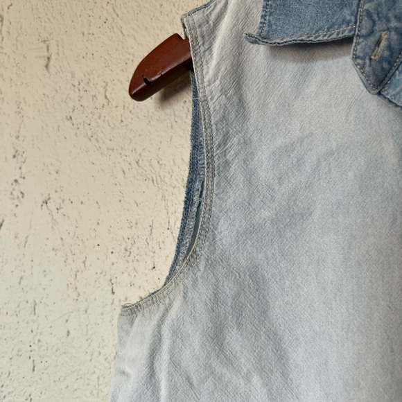 Madewell Two Tone Denim Button Down Tank Top - Picture 7 of 11
